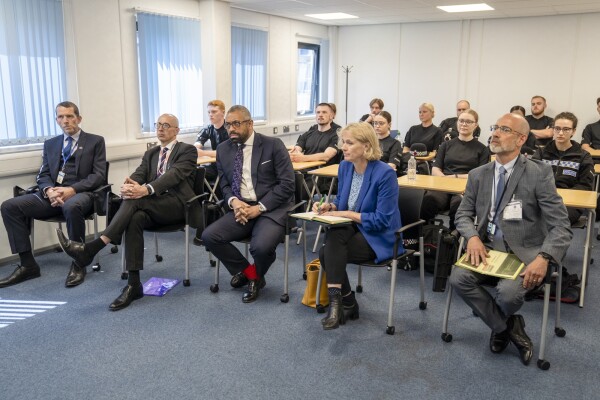 240520 james cleverly essex police college visit 50 002
